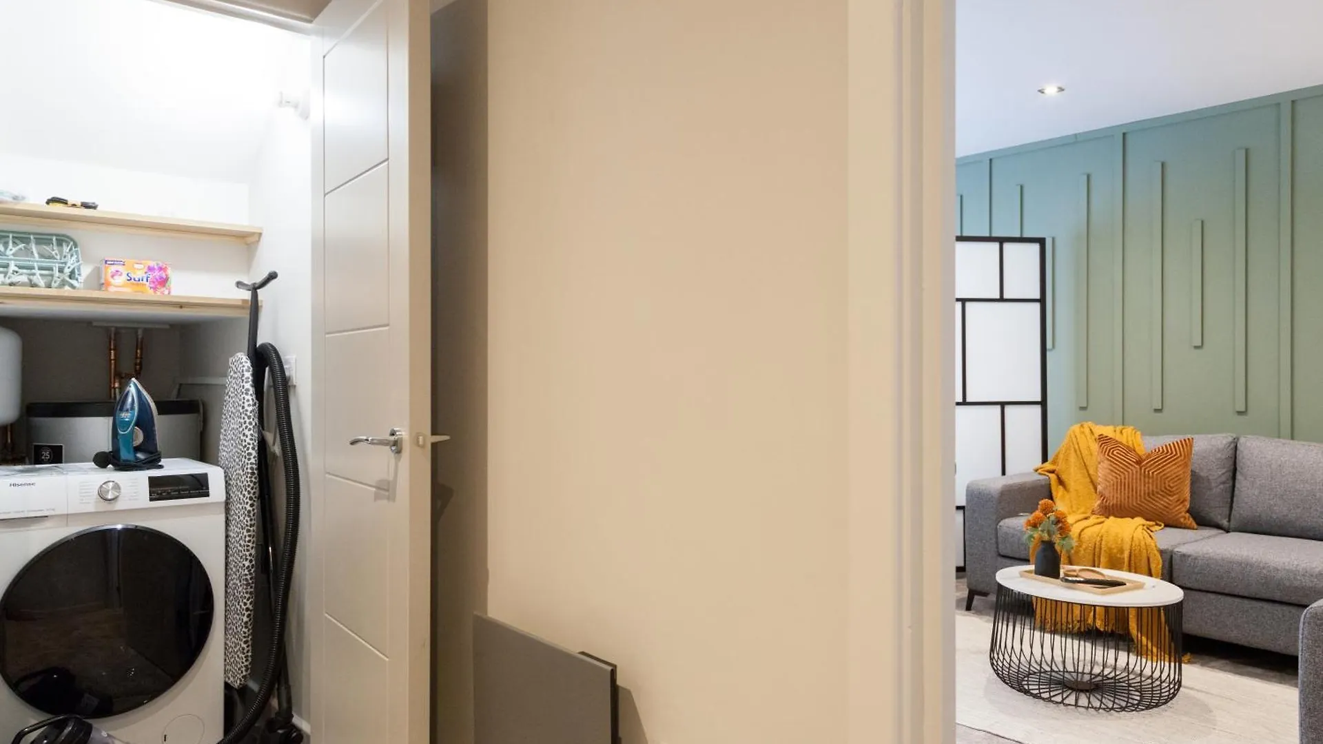 2-3 Bedroom Apartment- Long Term Stay Rates- Contractors-Professionals Leeds